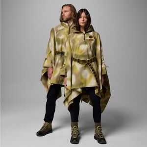 NWT Columbia x Star Wars Endor™ Issue Poncho in Surplus Green Camo, size L/XL